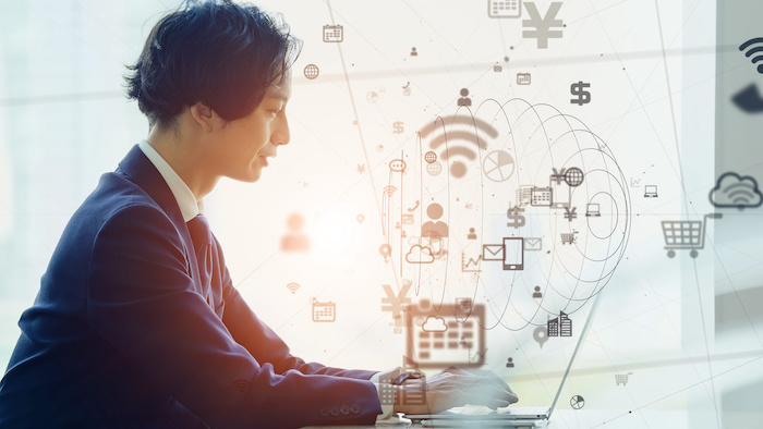 有識者調査とは！？｜ DOES iNTERNATiONAL