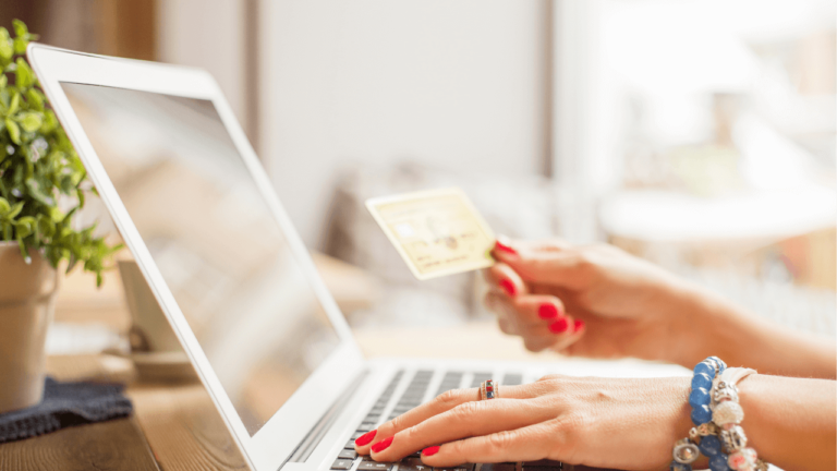 「海外進出、そしてオンライン進出」